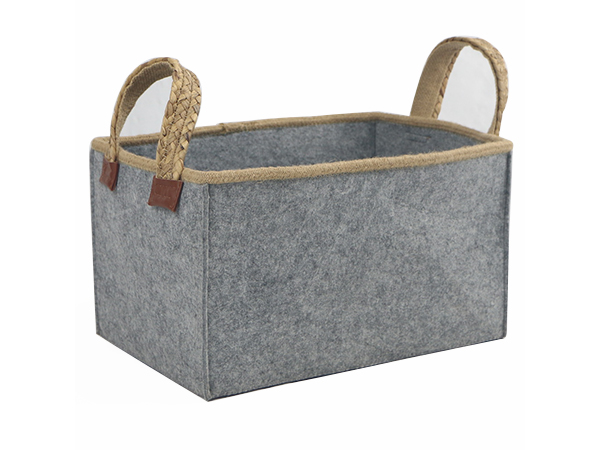 felt baskets with natural straw handles